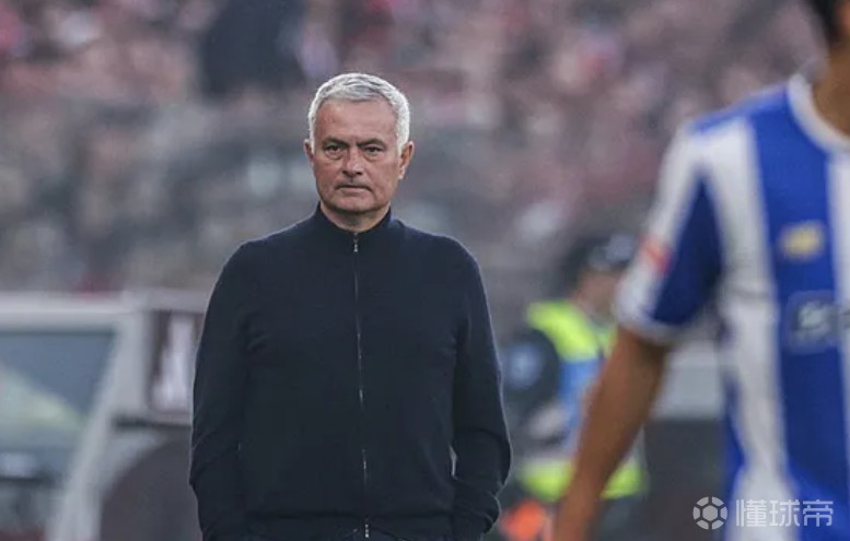 土媒：费内巴切因穆里尼奥、什克等人合同违规，恐遭欧足联制裁