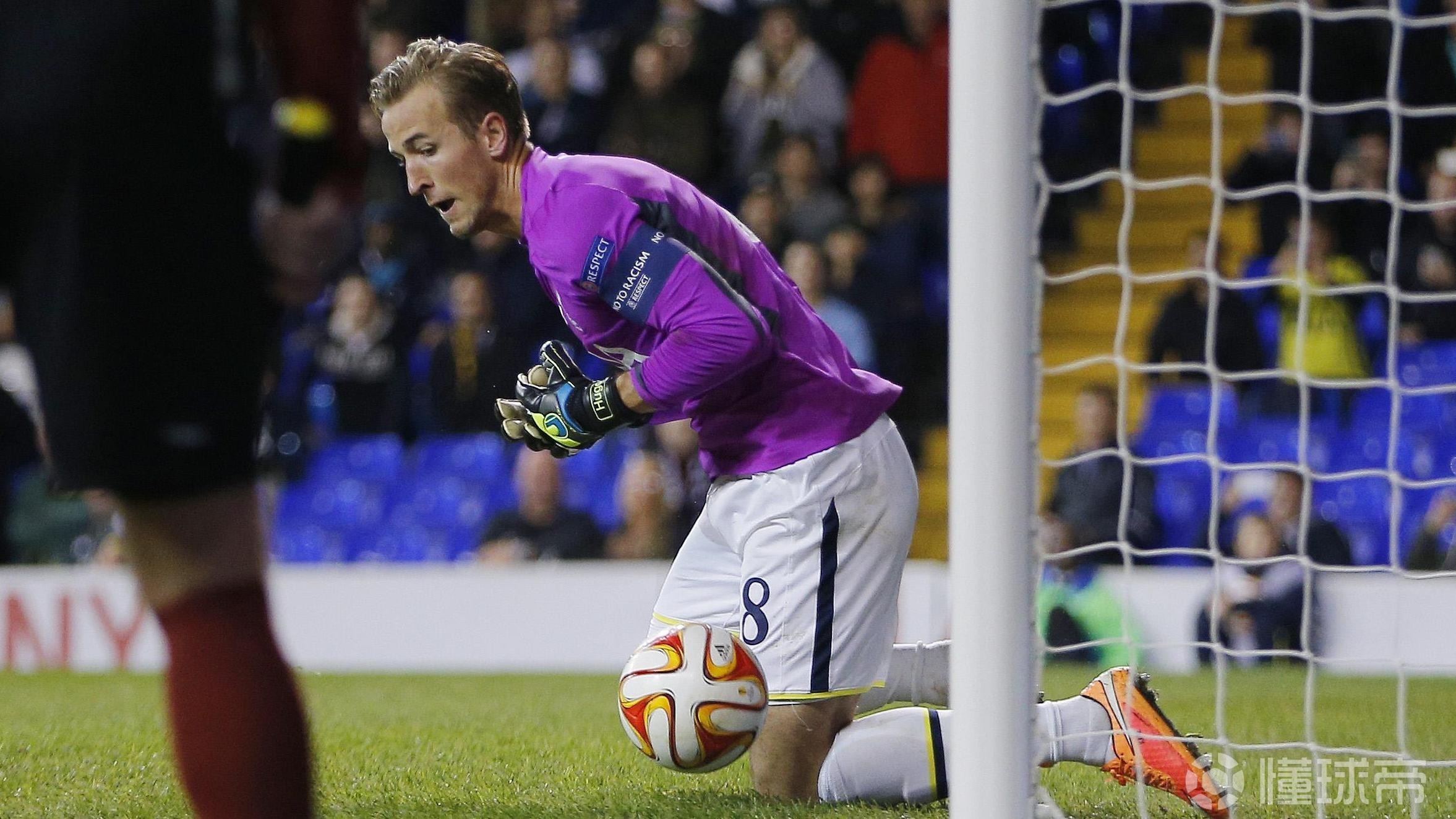 三位门将全部受伤，凯恩成拜仁一线队唯一有门将出场经历的球员